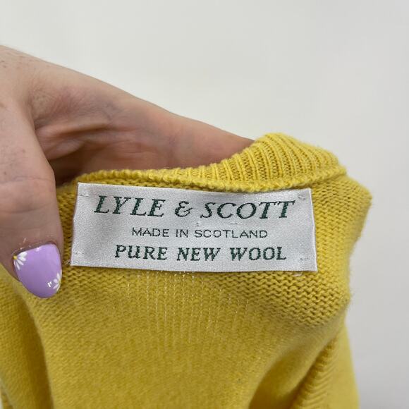 90s LYLE & SCOTT Yellow V-Neck 100% Wool Scottish Oversized Sweater - Picture 8 of 14